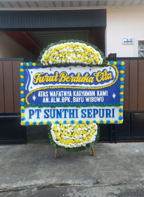 Papan Bunga Duka di Essang